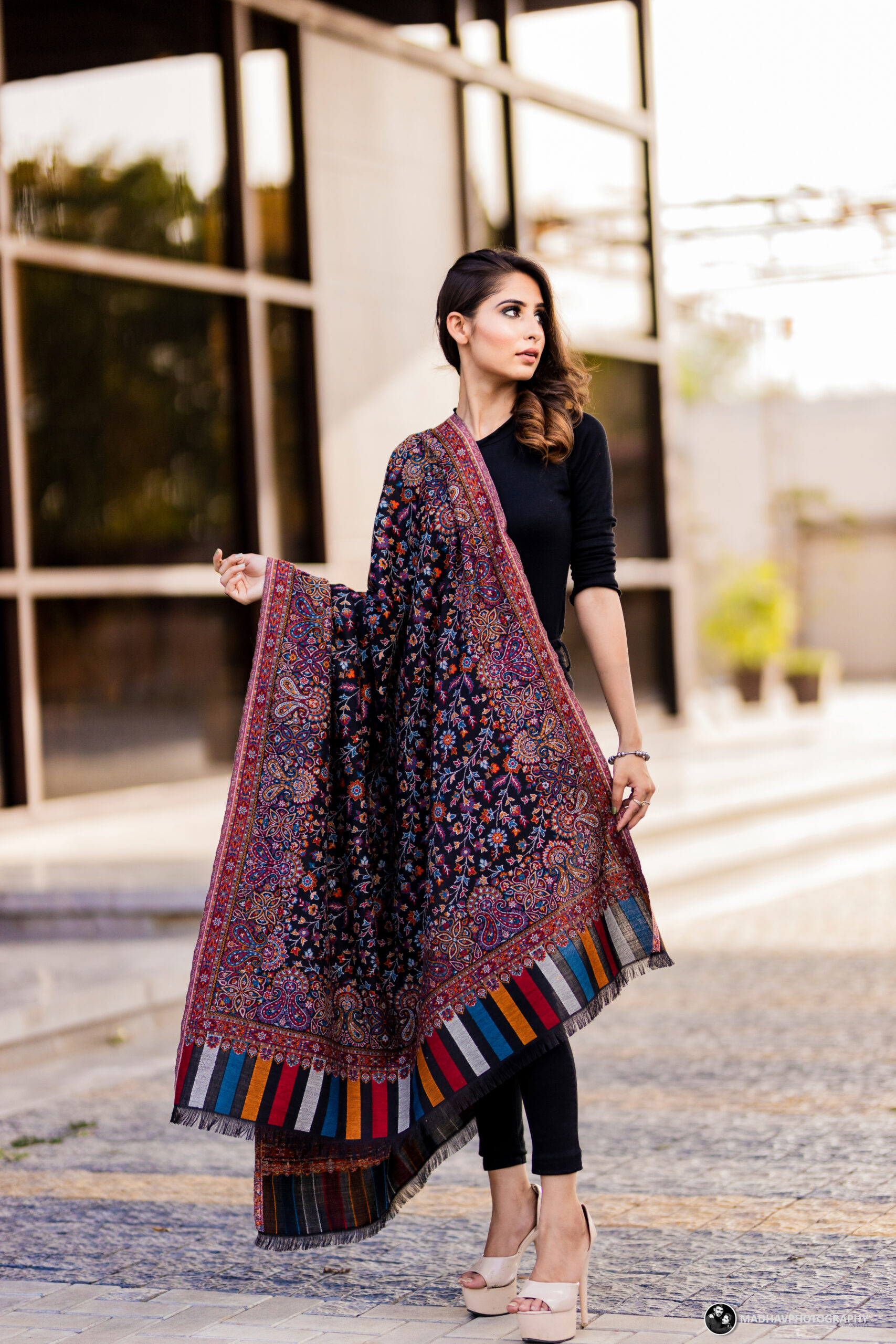 Women’s Kani Wool Shawl Black - Image 5
