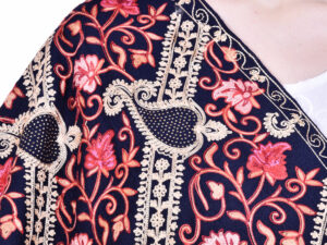 WOMEN’S AARI EMBROIDERY WOOL STOLE